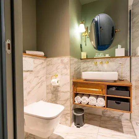 מלון The Collector האג