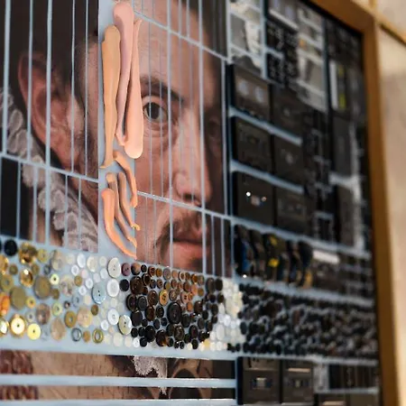 מלון The Collector