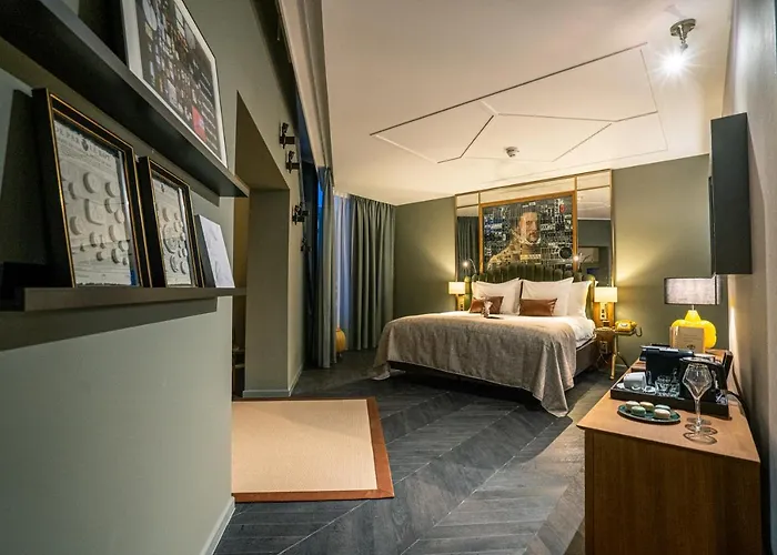 Hotel The Collector 4*