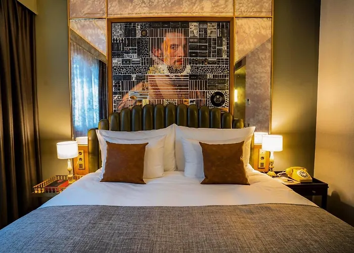 The Collector 4* Haag