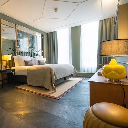 The Collector Hotel 4*