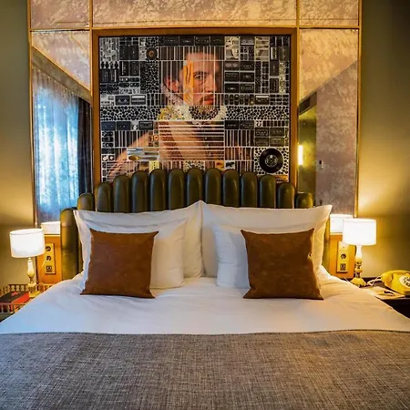 The Collector 4* The Hague