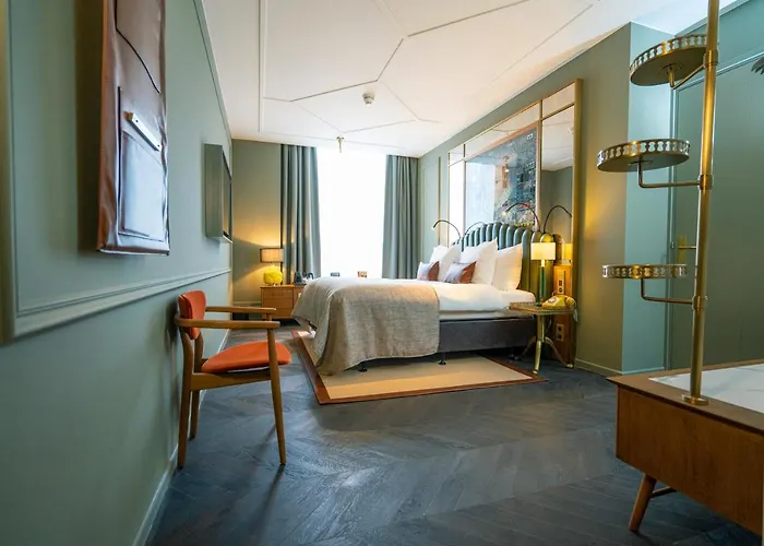 The Collector Hotel 4*