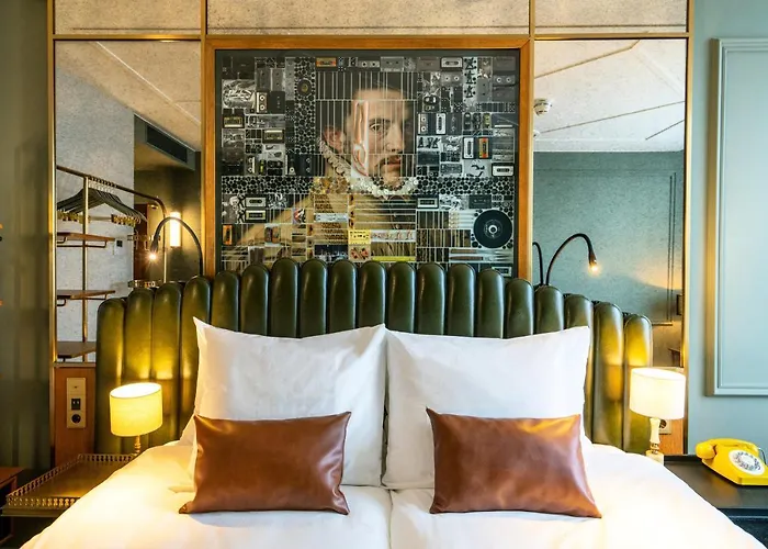 The Collector Hotel 4*